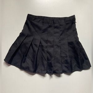 Shein Women's Black Pleated Short Skirt With Built In Shorts